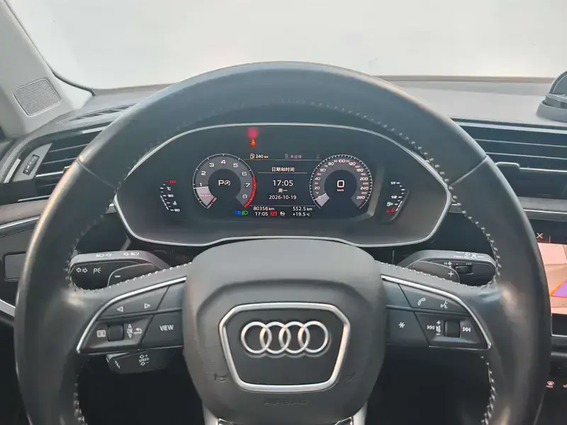2020 Audi Q3 с пробегом 80 000 км