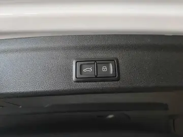 2025 Audi Q3 с пробегом 3 400 км