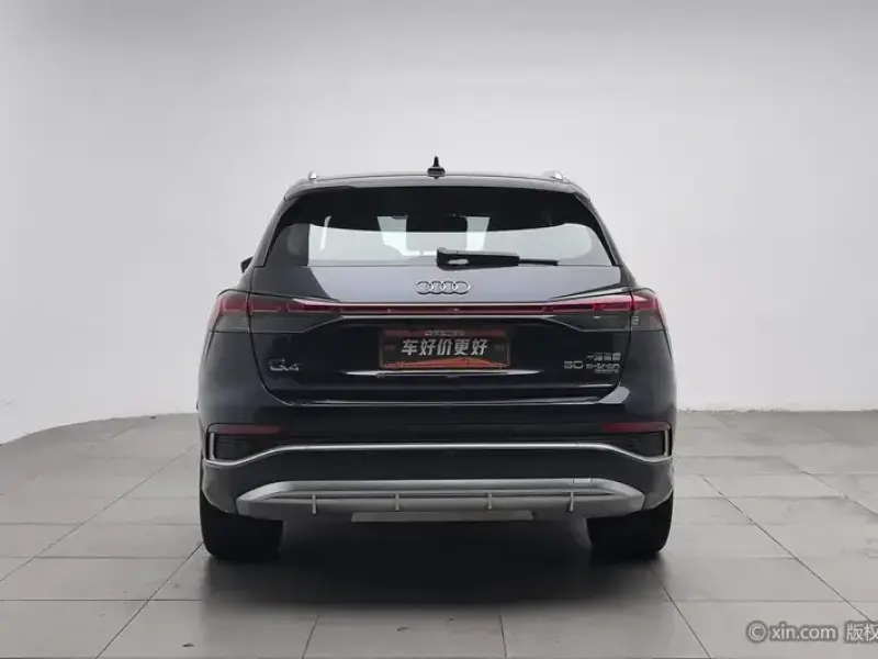 2023 Audi Q4 e-tron с пробегом 55 500 км