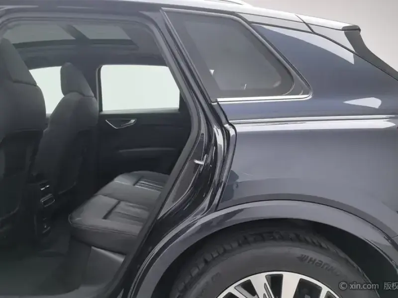 2023 Audi Q4 e-tron с пробегом 55 500 км