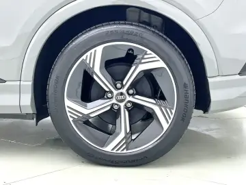2023 Audi Q4 e-tron с пробегом 20 900 км