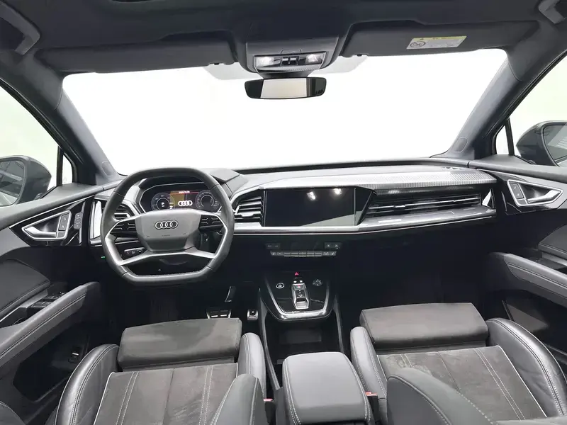 2023 Audi Q4 e-tron с пробегом 20 900 км
