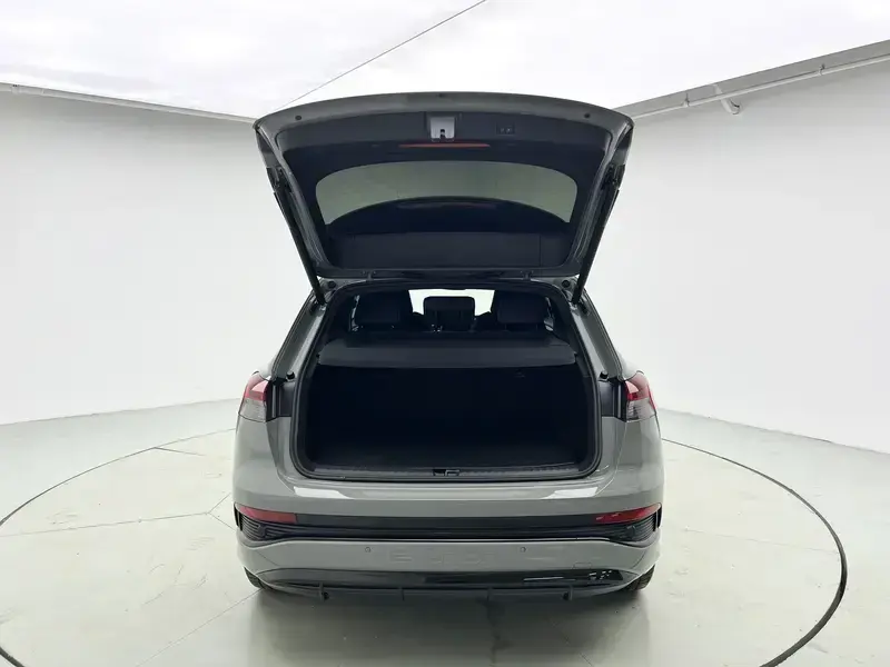 2023 Audi Q4 e-tron с пробегом 20 900 км