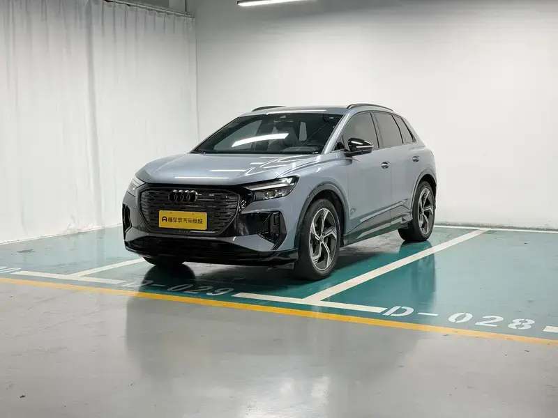 2022 Audi Q4 e-tron с пробегом 100 400 км
