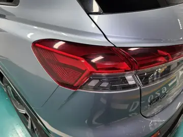 2022 Audi Q4 e-tron с пробегом 100 400 км