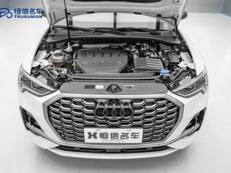 2024 Audi Q3 Sportback с пробегом 9 800 км