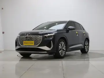 2022 Audi Q4 e-tron с пробегом 36 200 км