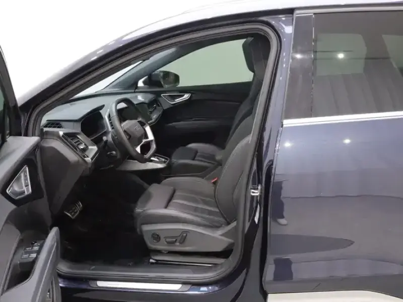 2022 Audi Q4 e-tron с пробегом 36 200 км