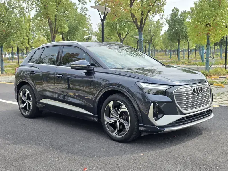 2023 Audi Q4 e-tron с пробегом 41 000 км