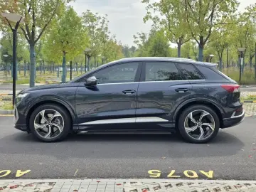 2023 Audi Q4 e-tron с пробегом 41 000 км