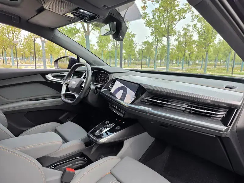 2023 Audi Q4 e-tron с пробегом 41 000 км