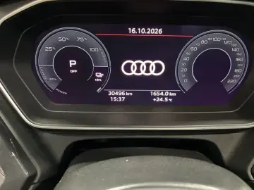 2023 Audi Q4 e-tron с пробегом 30 000 км