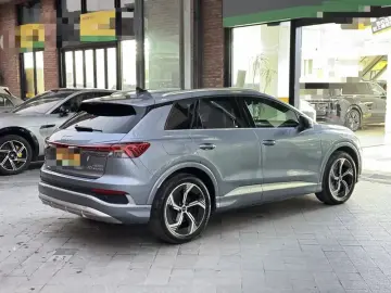 2022 Audi Q4 e-tron с пробегом 52 900 км