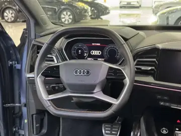 2022 Audi Q4 e-tron с пробегом 52 900 км