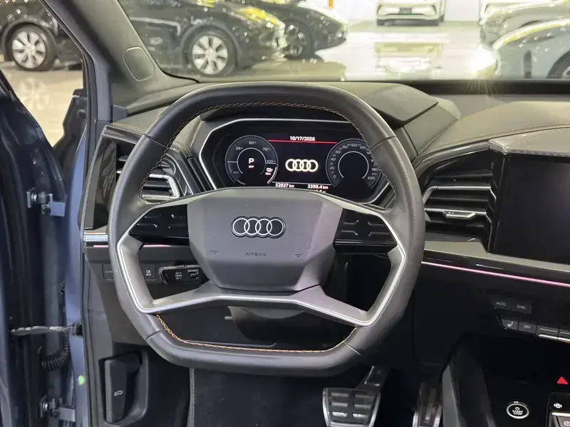 2022 Audi Q4 e-tron с пробегом 52 900 км