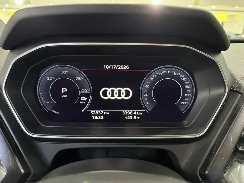 2022 Audi Q4 e-tron с пробегом 52 900 км