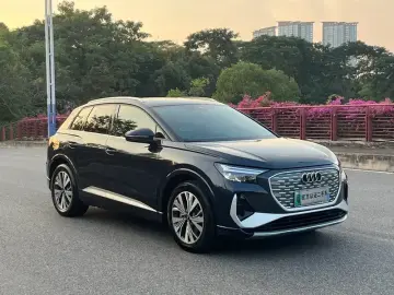 2023 Audi Q4 e-tron с пробегом 50 000 км