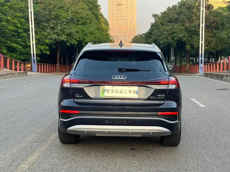2023 Audi Q4 e-tron с пробегом 50 000 км