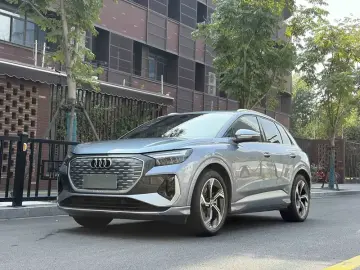 2024 Audi Q4 e-tron с пробегом 62 000 км