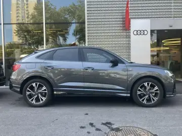 2022 Audi Q3 Sportback с пробегом 32 000 км