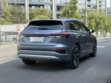 2024 Audi Q4 e-tron с пробегом 62 000 км