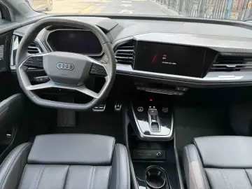2024 Audi Q4 e-tron с пробегом 62 000 км
