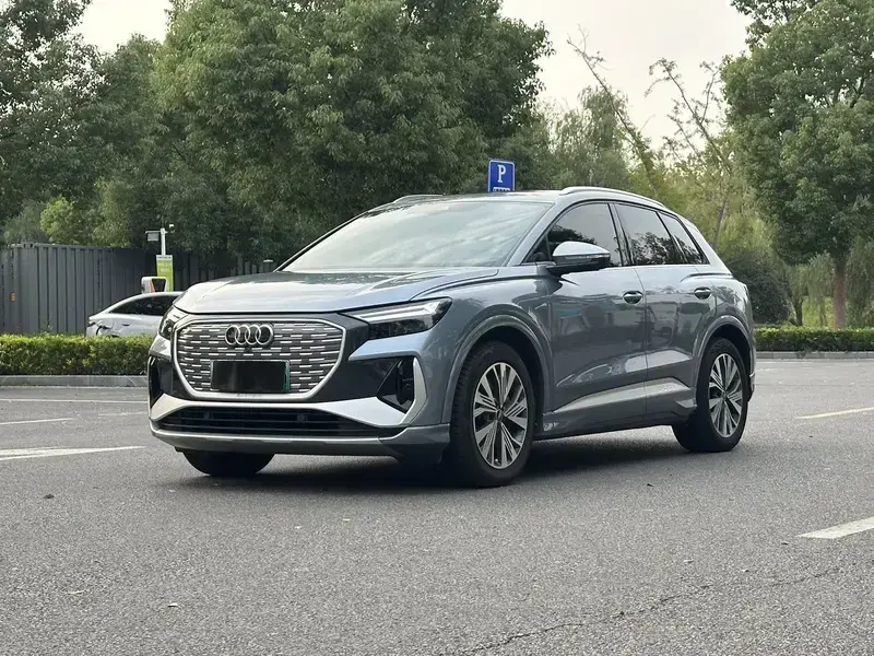 2023 Audi Q4 e-tron с пробегом 59 000 км