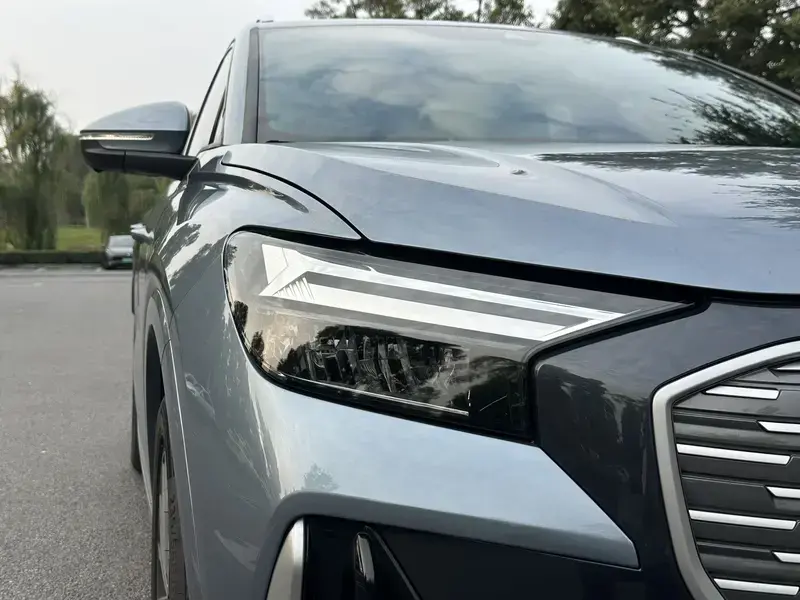 2023 Audi Q4 e-tron с пробегом 59 000 км
