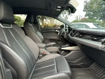 2023 Audi Q4 e-tron с пробегом 59 000 км
