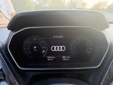 2022 Audi Q4 e-tron с пробегом 16 500 км