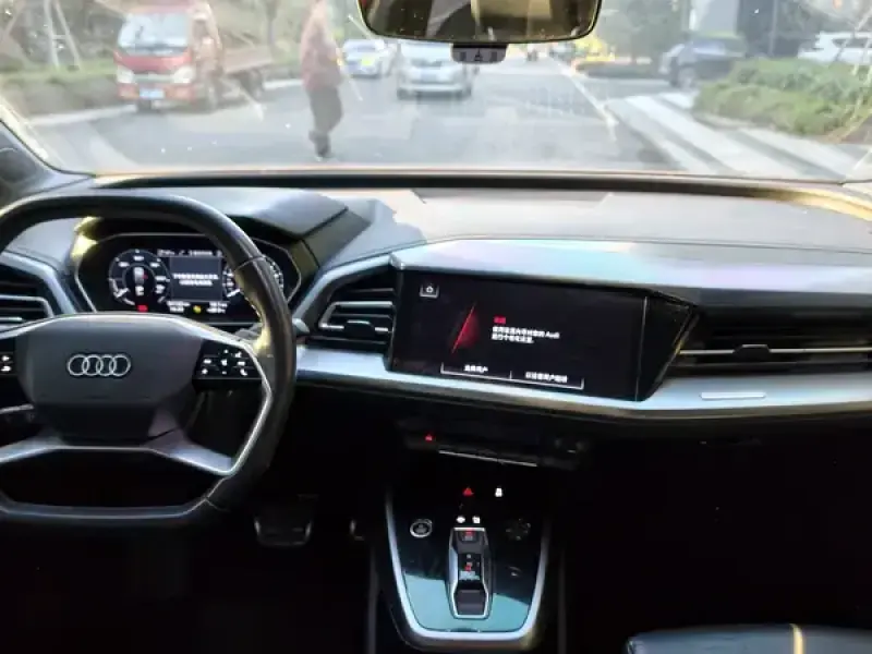 2023 Audi Q4 e-tron с пробегом 91 000 км