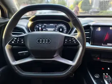 2023 Audi Q4 e-tron с пробегом 91 000 км