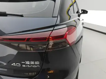 2024 Audi Q4 e-tron с пробегом 21 000 км