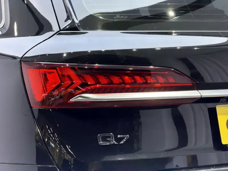 2022 Audi Q7 с пробегом 68 600 км