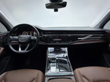 2022 Audi Q7 с пробегом 68 600 км