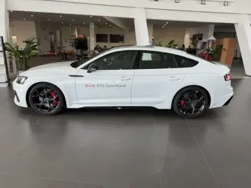 2024 Audi RS 5 с пробегом 800 км