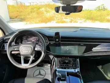 2020 Audi Q7 с пробегом 82 000 км