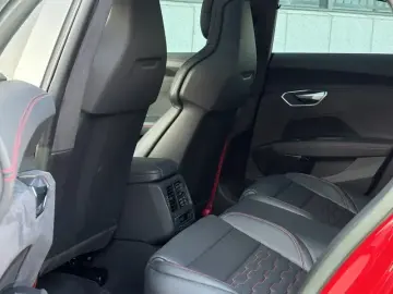 2023 Audi RS e-tron GT с пробегом 12 000 км