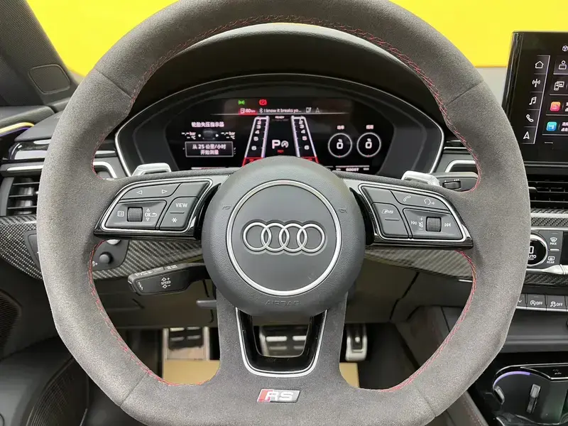 2024 Audi RS 5 с пробегом 10 000 км