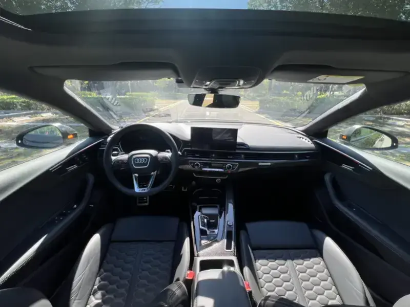 2023 Audi RS 5 с пробегом 8 000 км