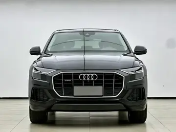 2019 Audi Q8 с пробегом 113 900 км