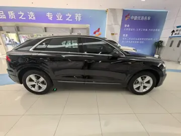2022 Audi Q8 с пробегом 36 000 км