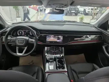 2022 Audi Q8 с пробегом 36 000 км