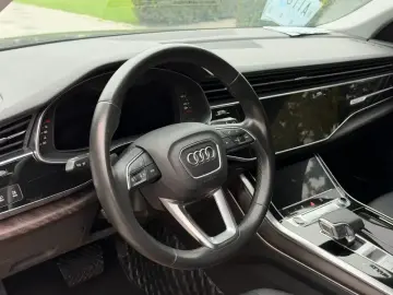 2021 Audi Q8 с пробегом 130 000 км