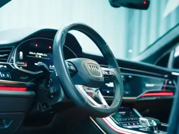 2021 Audi RS Q8 с пробегом 79 000 км