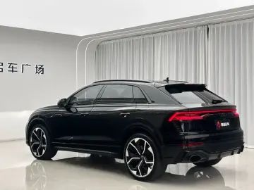 2021 Audi RS Q8 с пробегом 75 000 км