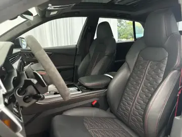2021 Audi RS Q8 с пробегом 75 000 км