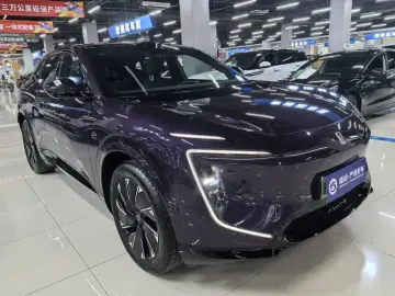 2024 Avatr 07 с пробегом 6 900 км