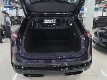 2024 Avatr 07 с пробегом 6 900 км