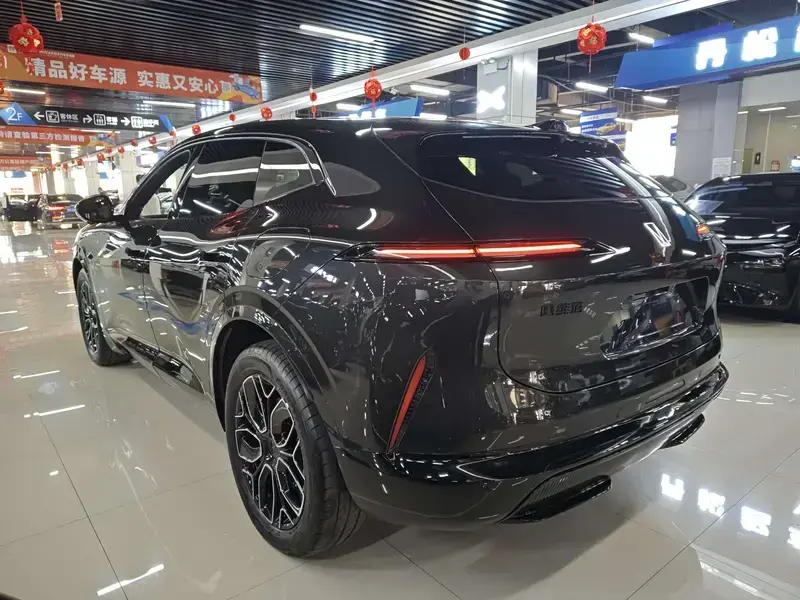 2026 Avatr 07 с пробегом 12 000 км